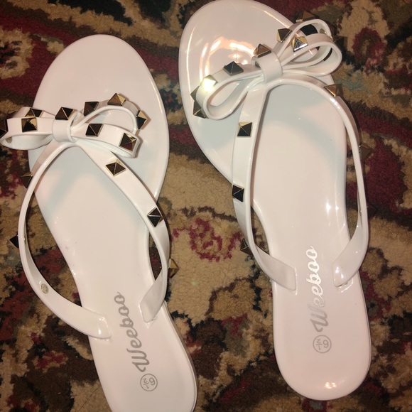 White sandals - Picture 2 of 2
